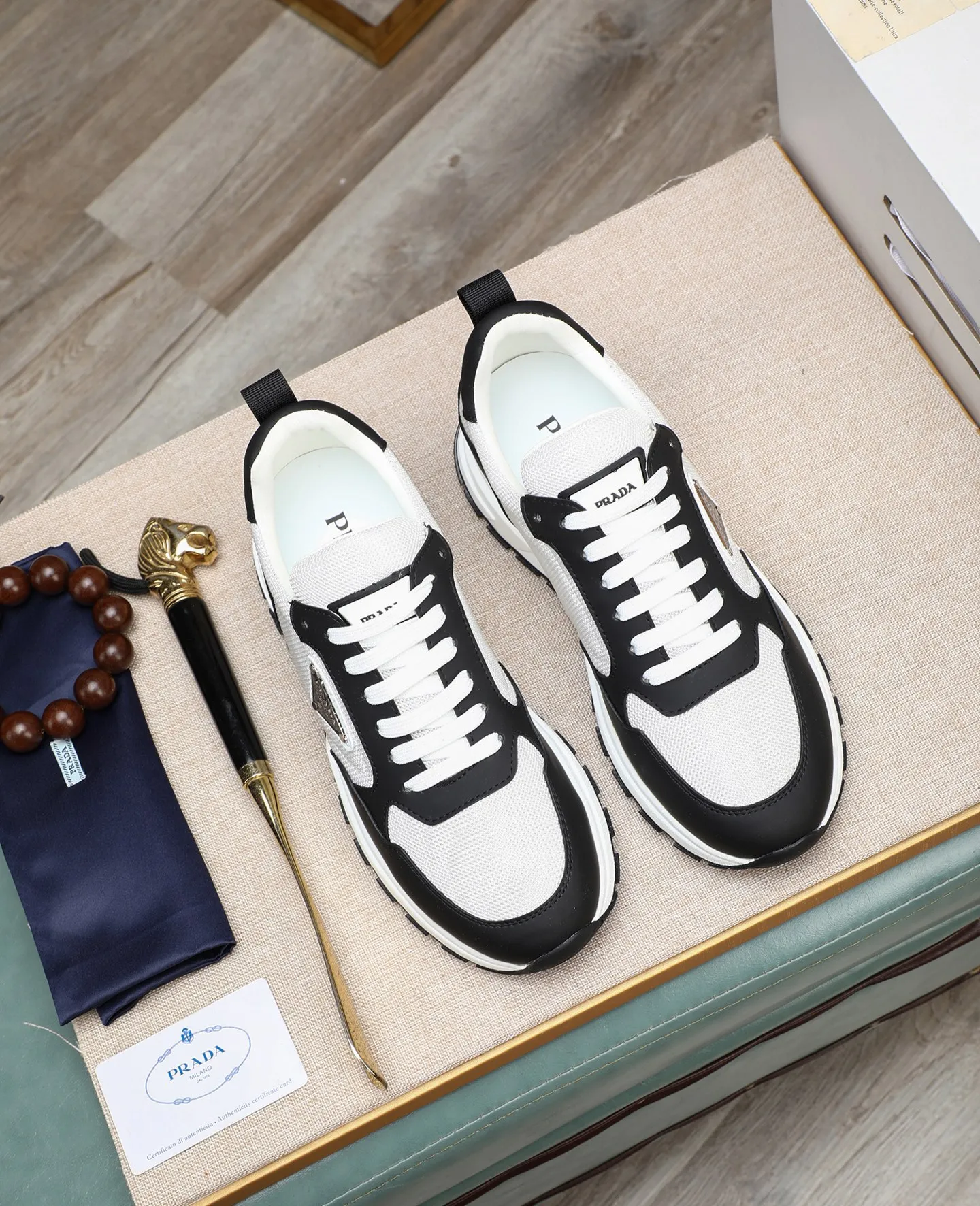 Men's shoes 💰540 🌹🌹[PRADA—Prada] latest model 🙈original replica! 👟👟👟Available here. The workmanship is top-notch. The upper is made from Italy. 🇮🇹Imported first-layer cowhide. ❗️Breathable cowhide lining@Suitable for travel. The original version has an enlarged engraved sole, making it suitable for all kinds of travels, showing low-key luxury. Let quality speak for itself. Color: Size: 38-44